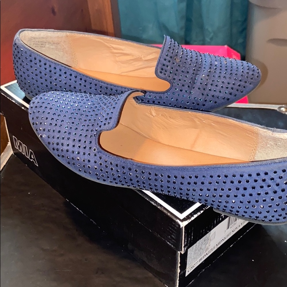 Blue bedazzled flat